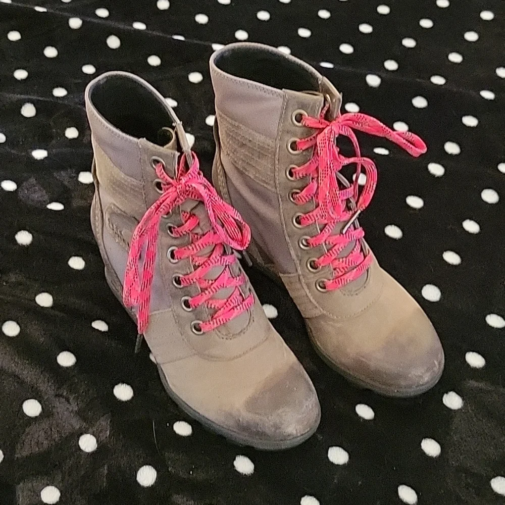 Sorel Lexie Wedge Booties - Picture 2 of 8